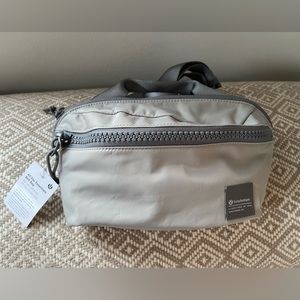 Lululemon all day essentials city belt bag